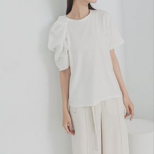 Gracia Asaymetric Puff Sleeve Shirt Small